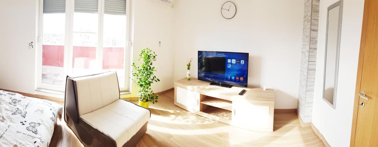 Penthouse Spudic Karlovac Apartment ภายนอก รูปภาพ